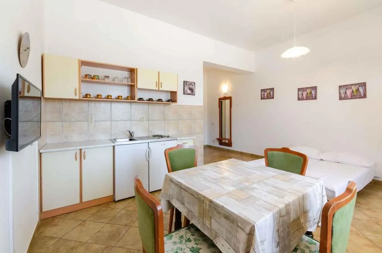 One-Bedroom Apartment Crikvenica Near Sea 3 0*,