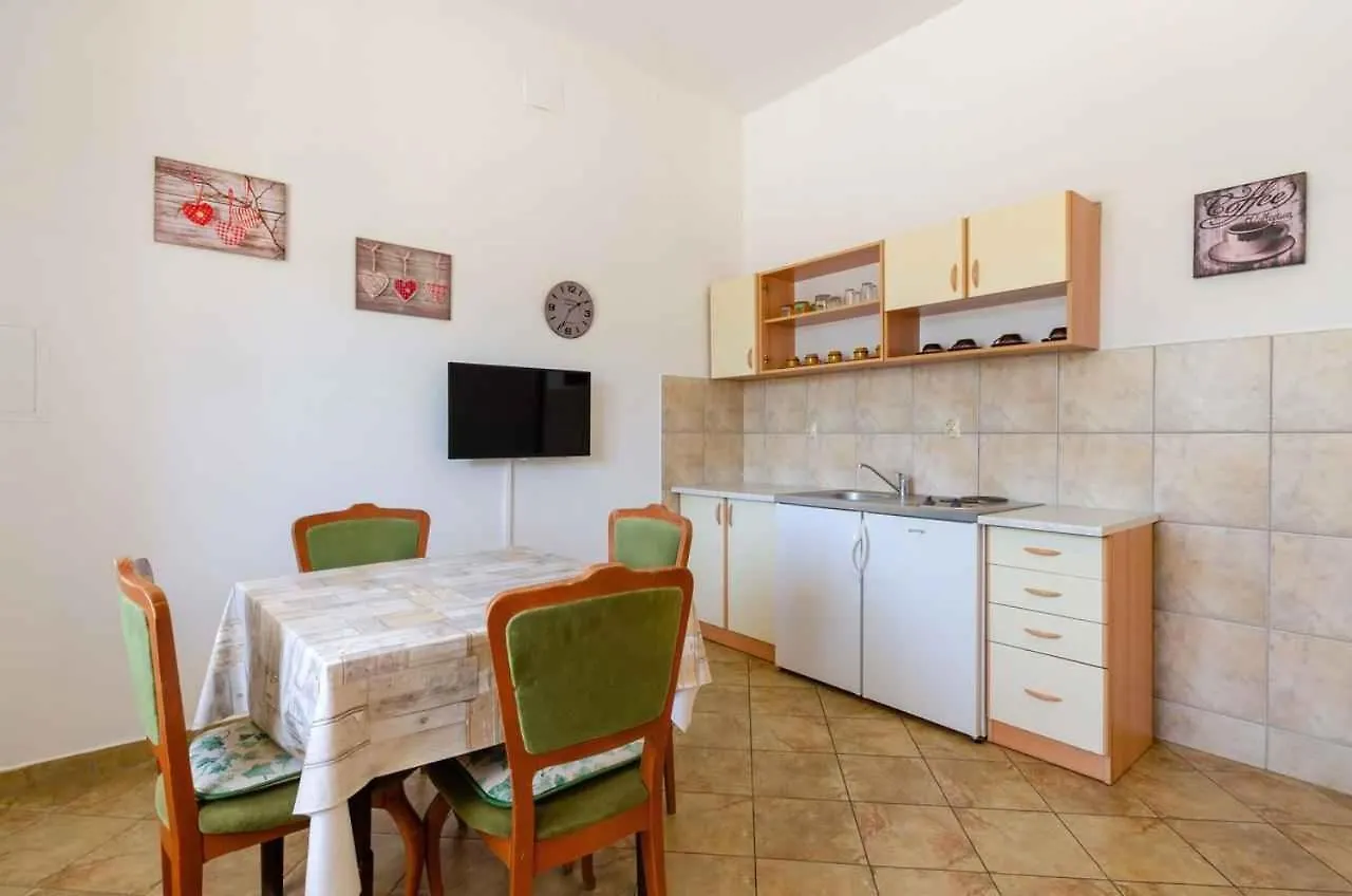 One-Bedroom Apartment Crikvenica Near Sea 3